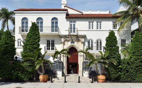 versace's villa casa miami